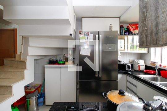 Cozinha  de apartamento para alugar com 2 quartos, 120m² em Buritis, Belo Horizonte