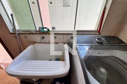 Lavanderia  de casa à venda com 4 quartos, 539m² em Santa Maria, Santo André