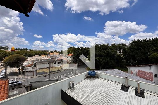 Vista  de casa à venda com 4 quartos, 539m² em Santa Maria, Santo André