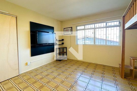 Quarto de apartamento para alugar com 1 quarto, 28m² em Ipiranga, São José