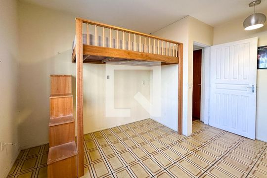 Quarto de apartamento para alugar com 1 quarto, 28m² em Ipiranga, São José