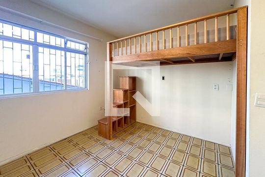 Quarto de apartamento para alugar com 1 quarto, 28m² em Ipiranga, São José