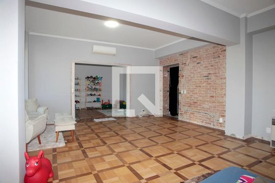 Sala de Estar de apartamento à venda com 4 quartos, 232m² em Bom Fim, Porto Alegre