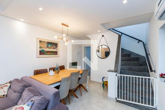 Sala de casa para alugar com 2 quartos, 130m² em Chácara Santo Antônio (zona Sul), São Paulo