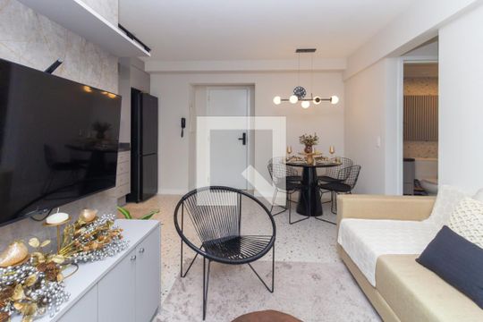 Sala de apartamento à venda com 1 quarto, 45m² em Vila Monumento, São Paulo