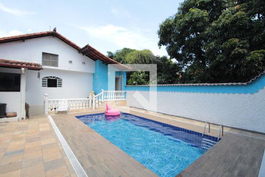 Piscina de casa à venda com 3 quartos, 520m² em Céu Azul, Belo Horizonte