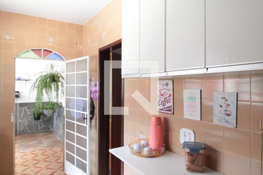 Cozinha de casa à venda com 3 quartos, 520m² em Céu Azul, Belo Horizonte