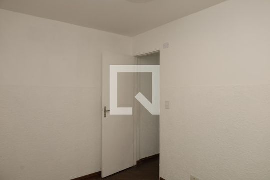 Quarto 2 de casa para alugar com 2 quartos, 62m² em Jardim Itapemirim, São Paulo