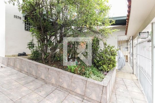 Garagem de casa à venda com 3 quartos, 380m² em Vila Taquari, São Paulo