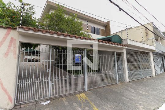 Fachada da casa de casa à venda com 3 quartos, 380m² em Vila Taquari, São Paulo