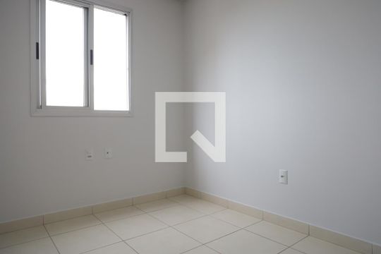 Quarto 2 de apartamento para alugar com 2 quartos, 55m² em Parque Oeste Industrial, Goiânia