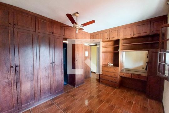 Quarto 2 de casa à venda com 4 quartos, 375m² em Salgado Filho, Belo Horizonte