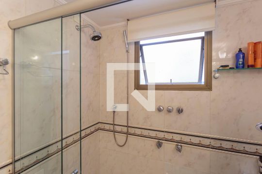 Banheiro da Suíte 3 de apartamento à venda com 4 quartos, 250m² em Moema, São Paulo