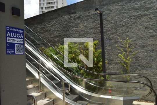 Fachada, Acesso + Plaquinha de apartamento à venda com 1 quarto, 73m² em Vila Mariana, São Paulo