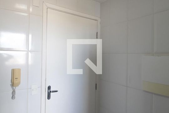 Cozinha e Área de Serviço de apartamento para alugar com 3 quartos, 70m² em Jardim Guanabara, Belo Horizonte
