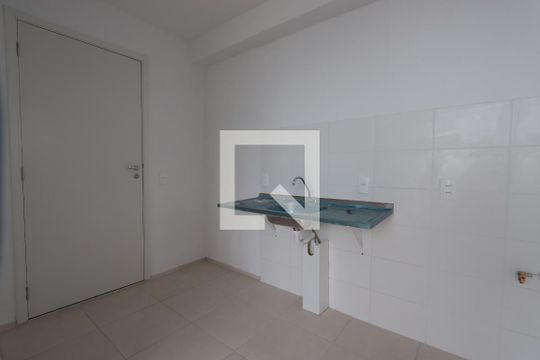 Cozinha de apartamento para alugar com 2 quartos, 36m² em Jardim Santa Adelia, São Paulo