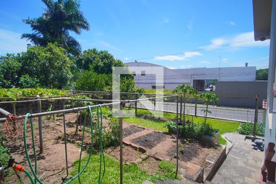 Jardim de casa à venda com 4 quartos, 300m² em Primavera, Novo Hamburgo
