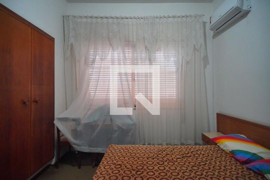 Quarto 2 de casa à venda com 4 quartos, 300m² em Primavera, Novo Hamburgo