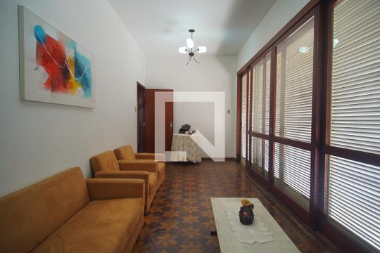 Casa à venda com 4 quartos, 300m² em Primavera, Novo Hamburgo