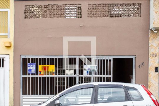 Fachada de casa à venda com 3 quartos, 178m² em Centro, Diadema