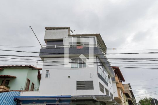 Fachada de casa à venda com 3 quartos, 232m² em Alípio de Melo, Belo Horizonte