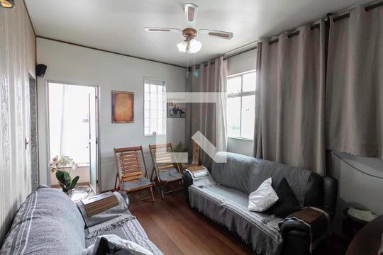 Casa à venda com 3 quartos, 232m² em Alípio de Melo, Belo Horizonte