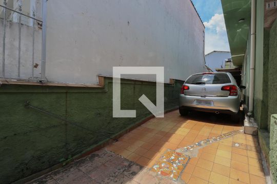 Garagem de casa à venda com 5 quartos, 201m² em Imirim, São Paulo