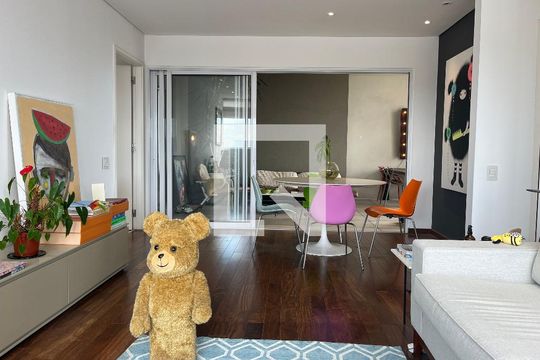 Sala de apartamento à venda com 2 quartos, 126m² em Vila Ipojuca, São Paulo