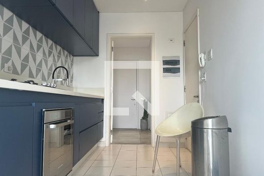 Cozinha de apartamento à venda com 2 quartos, 126m² em Vila Ipojuca, São Paulo