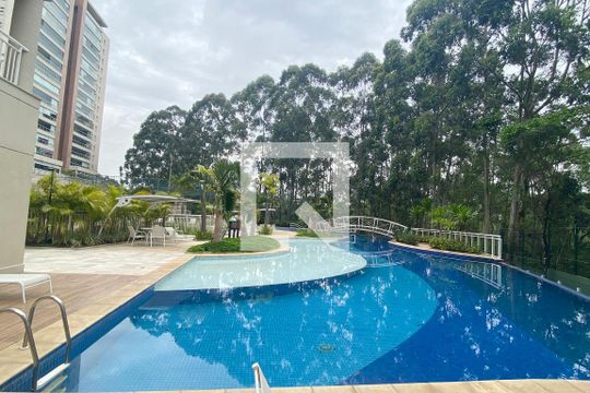 Piscina de apartamento à venda com 3 quartos, 136m² em Tamboré, Santana de Parnaíba