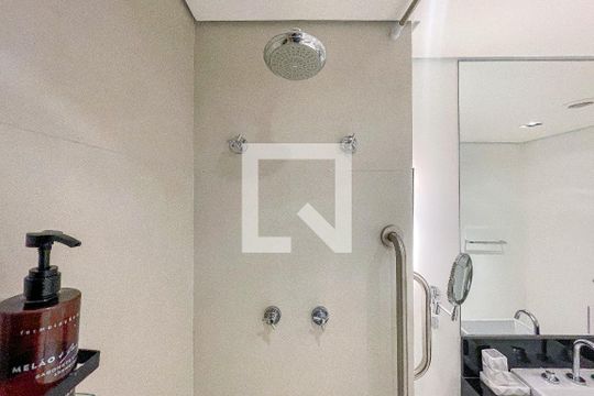 Banheiro de kitnet/studio à venda com 1 quarto, 31m² em Vila Mariana, São Paulo