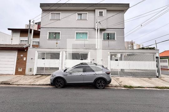 Fachada de casa à venda com 2 quartos, 90m² em Campestre, Santo André
