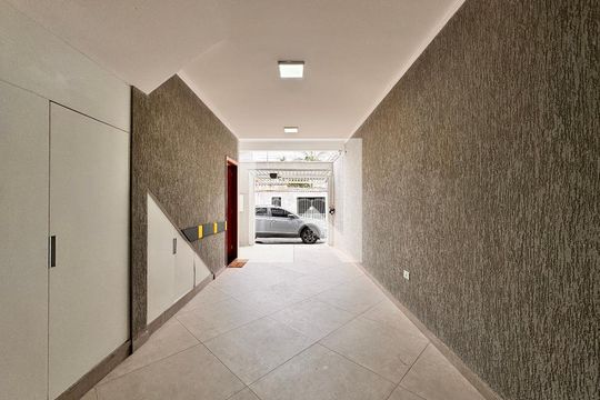 Garagem de casa à venda com 2 quartos, 90m² em Campestre, Santo André