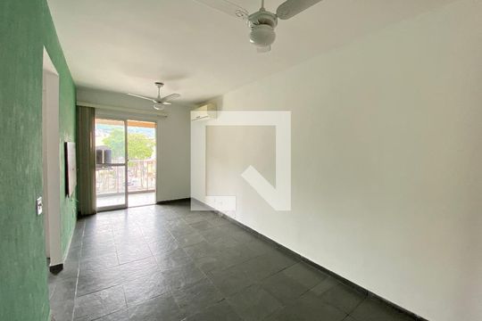 Sala de apartamento à venda com 2 quartos, 52m² em Méier, Rio de Janeiro