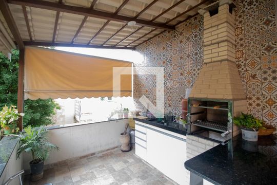 Área gourmet de casa à venda com 3 quartos, 360m² em Tropical, Contagem