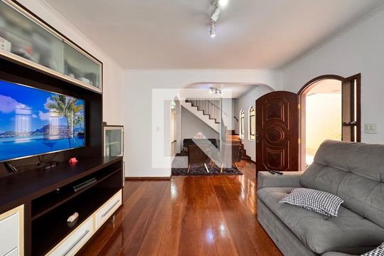 Sala de casa à venda com 4 quartos, 219m² em Jardim Stella, Santo André