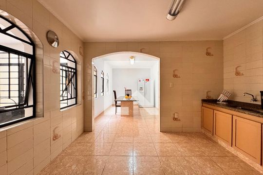 Cozinha  de casa à venda com 4 quartos, 219m² em Jardim Stella, Santo André