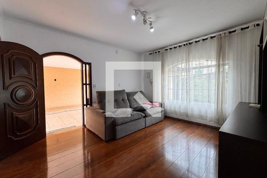 Sala de casa à venda com 4 quartos, 219m² em Jardim Stella, Santo André