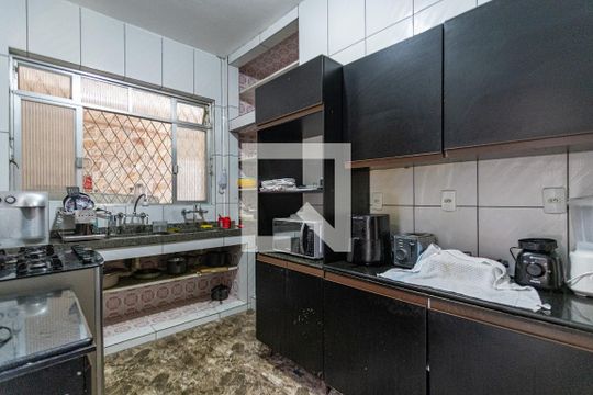 Cozinha de casa à venda com 5 quartos, 200m² em Tijuca, Rio de Janeiro