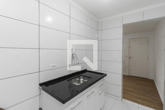 Cozinha de apartamento à venda com 2 quartos, 52m² em Jardim Maringa, São Paulo