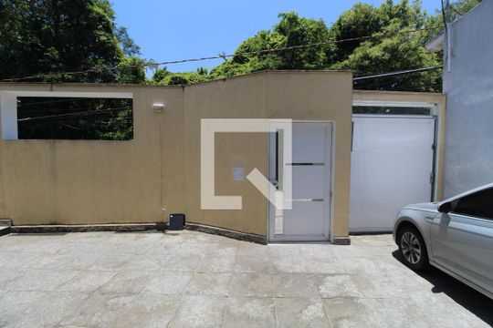 Quintal de casa de condomínio à venda com 4 quartos, 320m² em Taquara, Rio de Janeiro