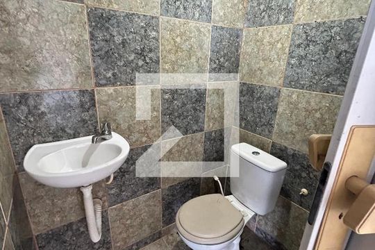 Banheiro do terraço de casa para alugar com 3 quartos, 150m² em Madureira, Rio de Janeiro
