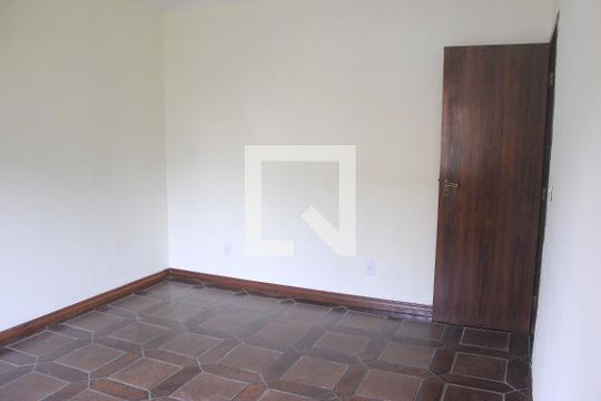 Quarto 01 de apartamento à venda com 2 quartos, 85m² em Jardim Terezópolis, Guarulhos