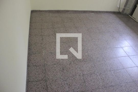 Cozinha de apartamento à venda com 2 quartos, 85m² em Jardim Terezópolis, Guarulhos