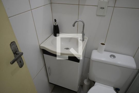Banheiro de apartamento à venda com 1 quarto, 35m² em Liberdade, São Paulo