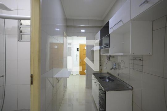 Cozinha de apartamento à venda com 1 quarto, 35m² em Liberdade, São Paulo