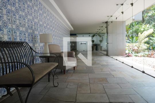 Hall de apartamento à venda com 2 quartos, 112m² em Jardim Paulista, São Paulo