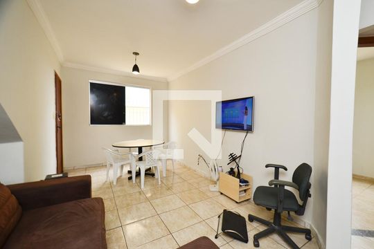 Sala de apartamento para alugar com 2 quartos, 76m² em São Paulo, Belo Horizonte