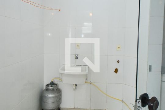 Area de serviço de apartamento para alugar com 2 quartos, 76m² em São Paulo, Belo Horizonte