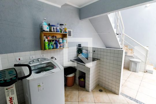 Área de Serviço de casa à venda com 4 quartos, 173m² em Vila Sonia, São Paulo